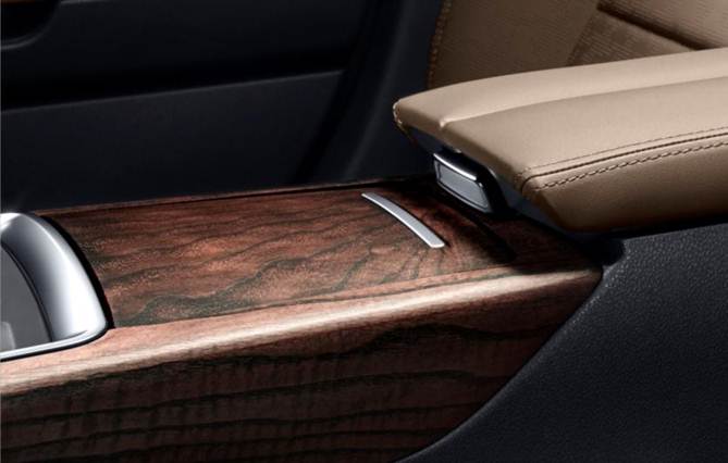 巴斯特的极致天窗工艺澳门新葡京网页遇见伟(图4)